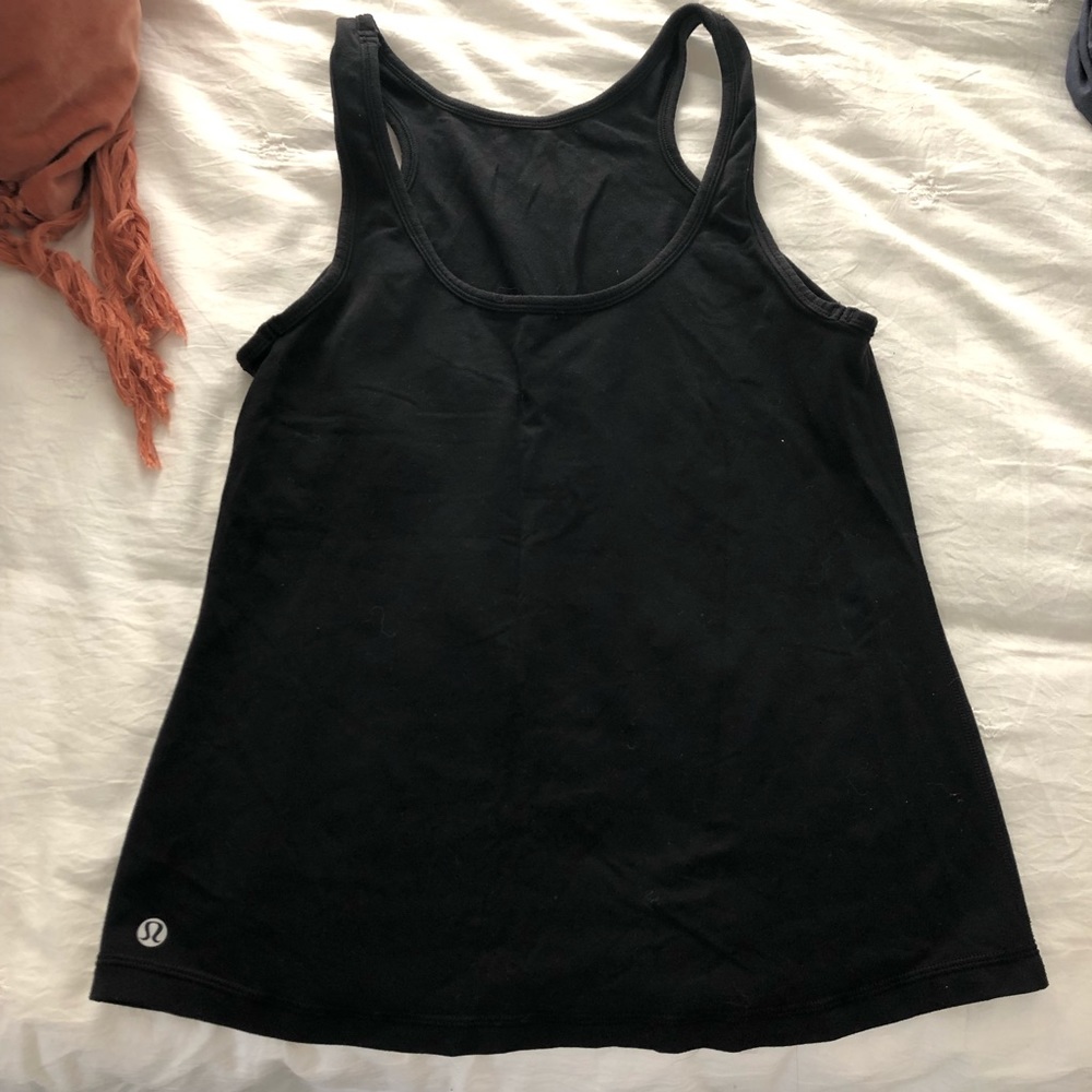 Reversible Lululemon black stretchy tank size 8.